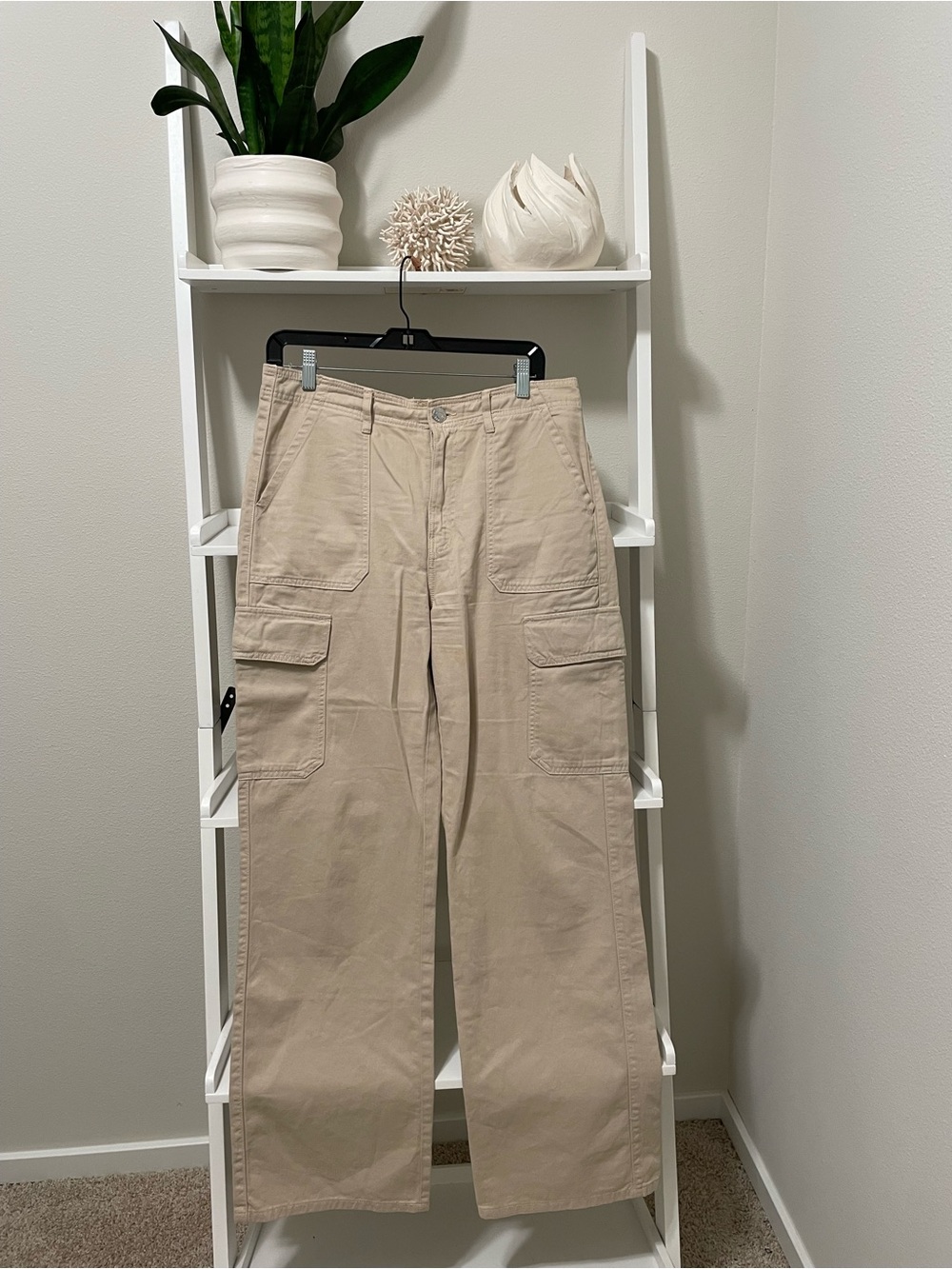 Zara Beige Wide Leg Cargo Pants
